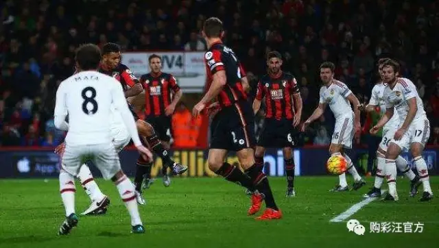 亚足联官网：上海海港卫冕中超冠军，却在亚洲赛场举步维艰