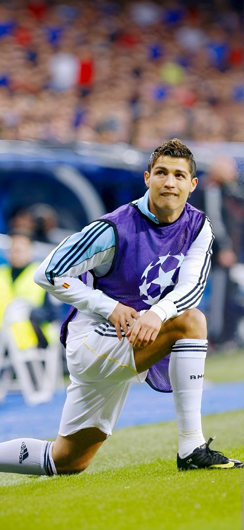 法媒预测摩纳哥vs大巴黎首发：登贝莱PK巴洛贡，波巴替补