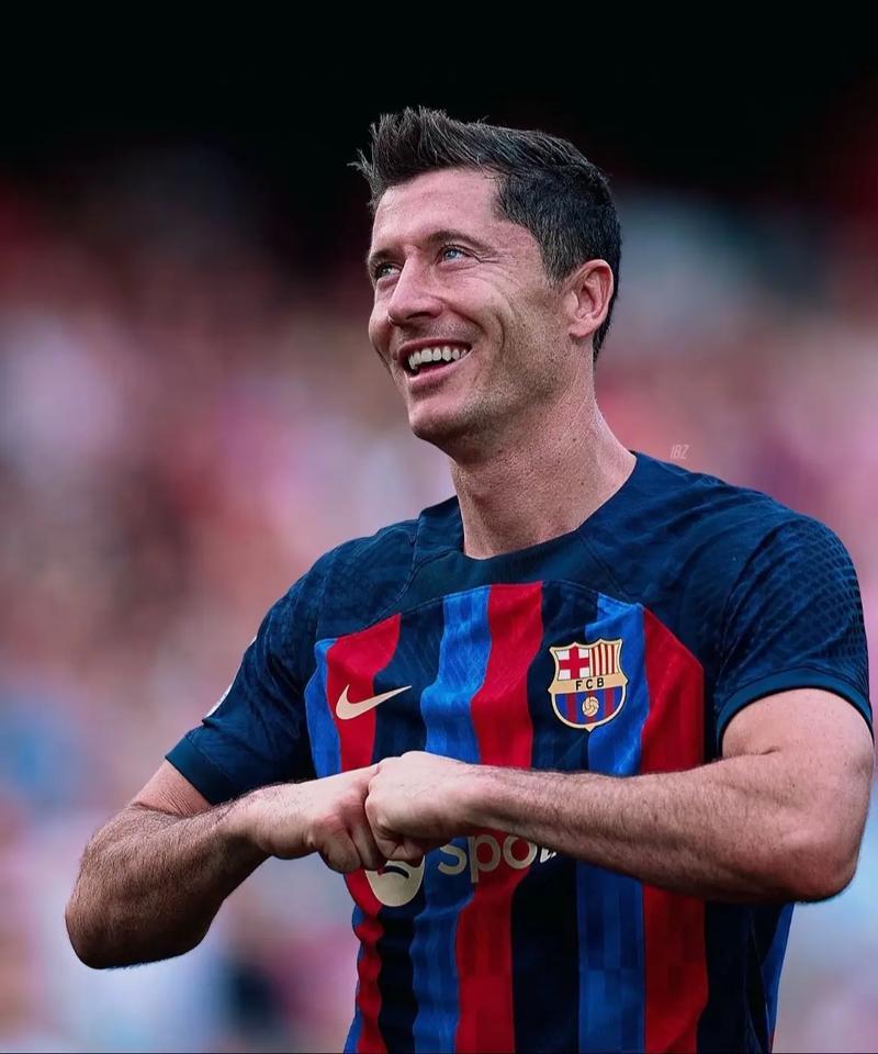 镜报：曼联1月无法召回霍伊伦，那不勒斯有欧冠资格就能买断