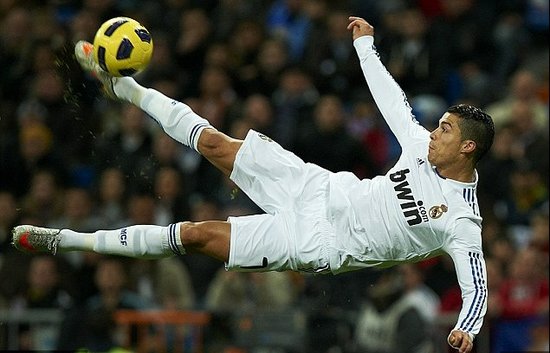 弗莱肯：曼城的阵容确实令人意外；我们配得上这三分