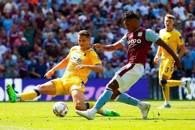 罗马诺：曼联要等谢什科伤情确定后再与齐尔克泽讨论未来