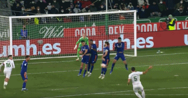 2-0，4-3！欧联杯之王神了，英超140亿对决战老东家，赢球=搅乱争冠格局